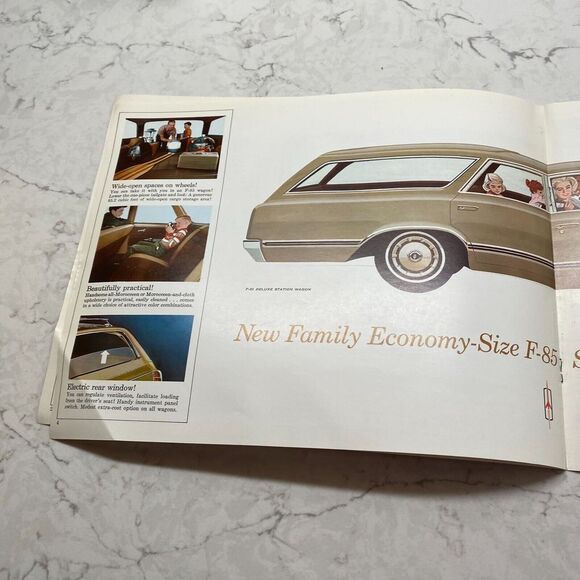 1965 Oldsmobile Station Wagon, Ninety-Eight, Starfire, Dynamic 88 Sales Brochure - Picture 5 of 9